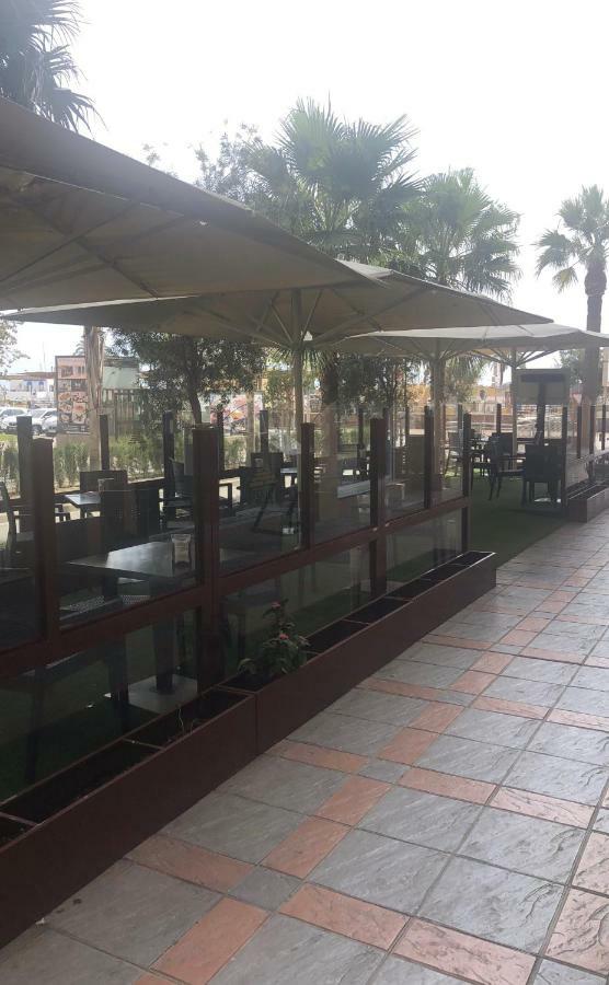 Hotel Apartamento Pyr Fuengirola Private Sunny Pool Side Buitenkant foto